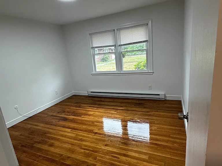 15 Patrick Henry St #14 — Photo 4