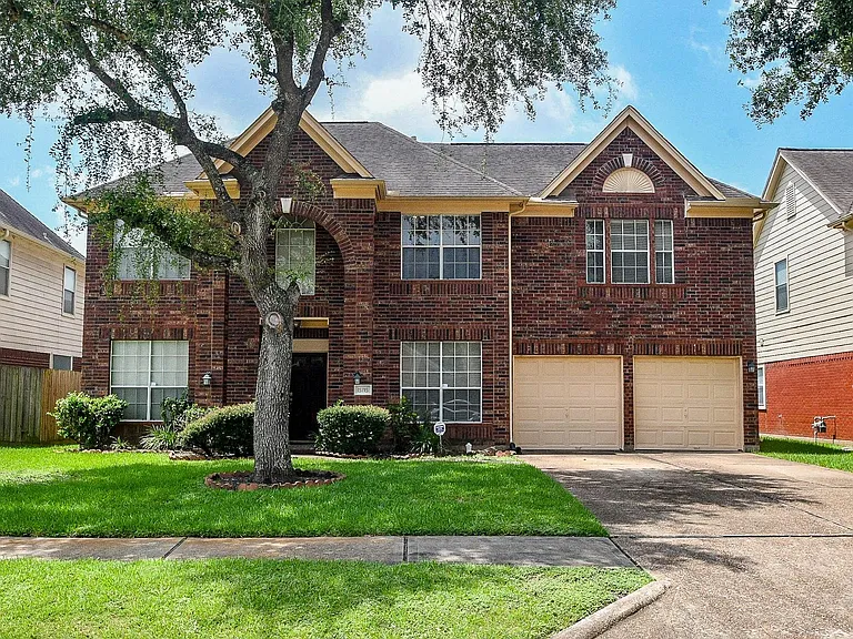 15715 Brookwood Lake Pl — Photo 1