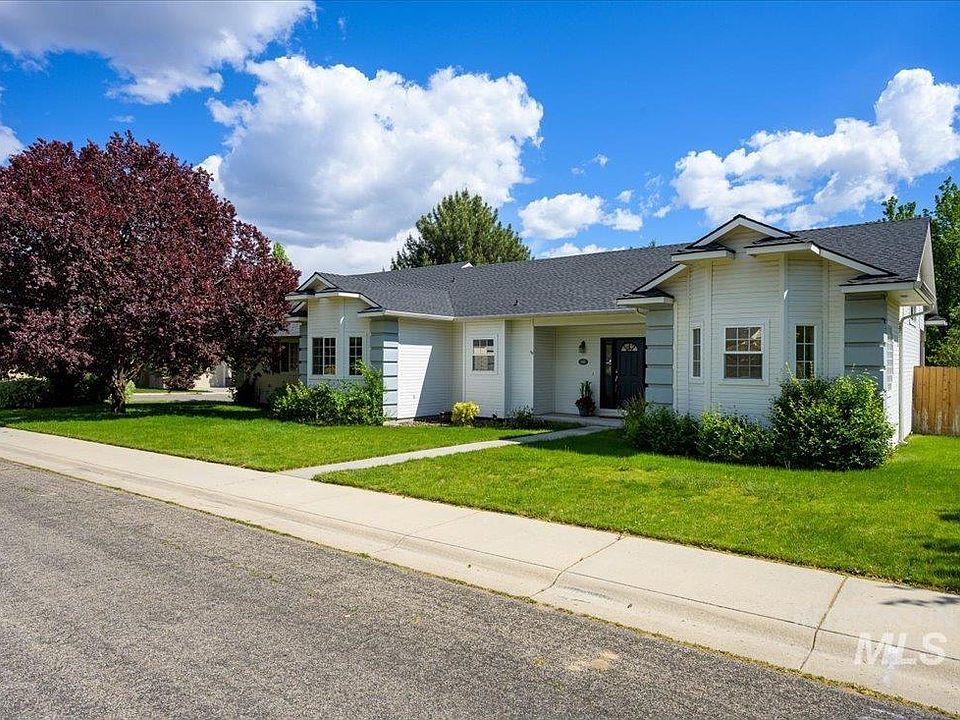 1st image of 2687 E Alpomado St