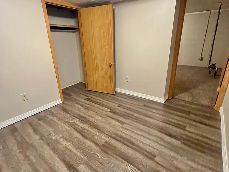 3804 S Hawthorne Ave — Photo 25