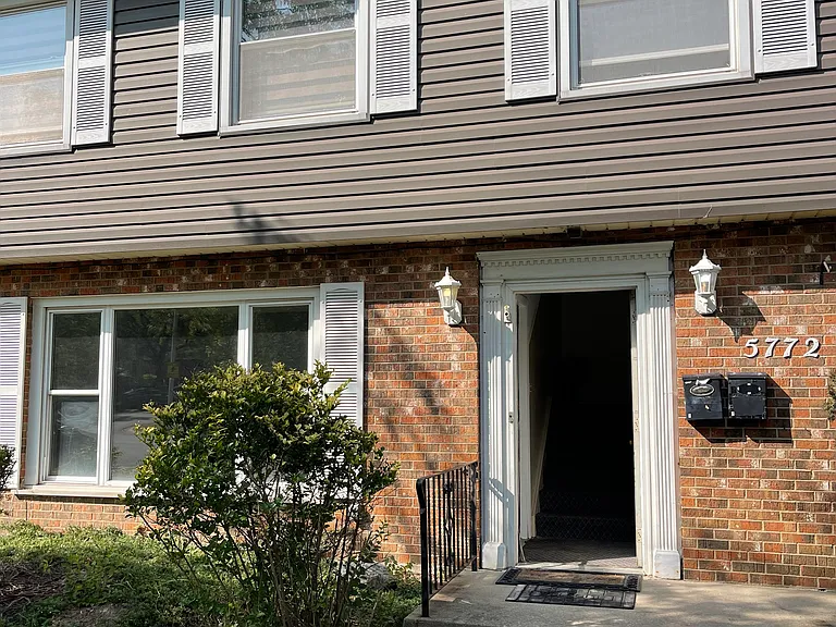 5772 Hillside Pl #1 — Photo 5