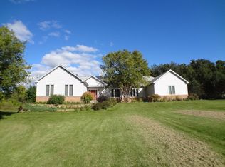 1712 Hawthorn Rd, Marengo, IL 60152