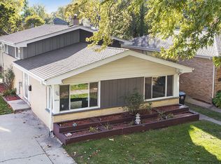 5823 Washington St, Morton Grove, IL 60053