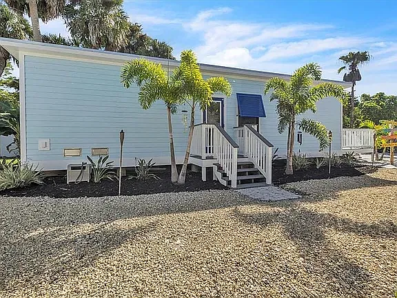 9470 Colony Dr — Photo 4