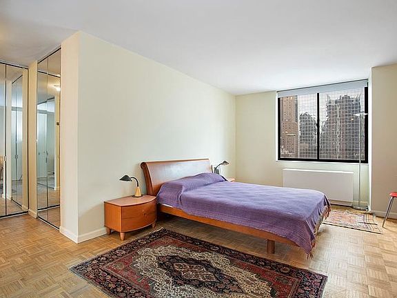 3rd image of 255 E 49th St APT 17A