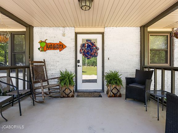 4th image of 59 Oak Hill Rd