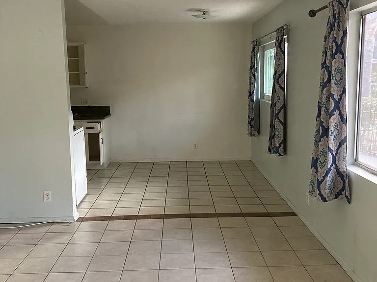 2047 S Mountain View Ave #12 — Photo 6