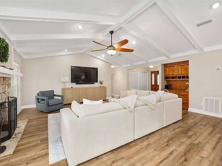 8140 NW 48th Ln — Photo 12