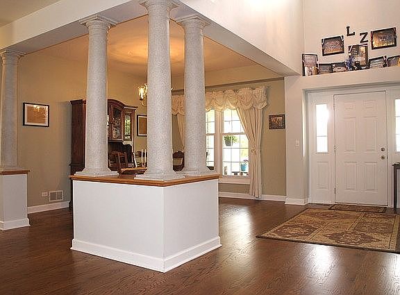 5th image of 1143 Stratford Ln
