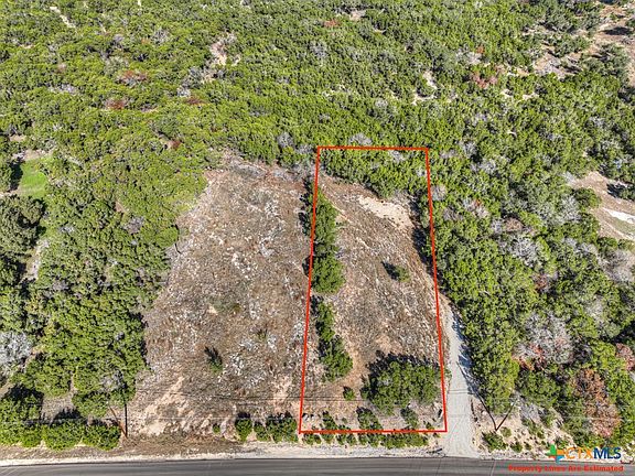 3rd image of 911 Flaman Rd