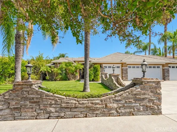 5050 Serrania Ave, Woodland Hills, CA 91364