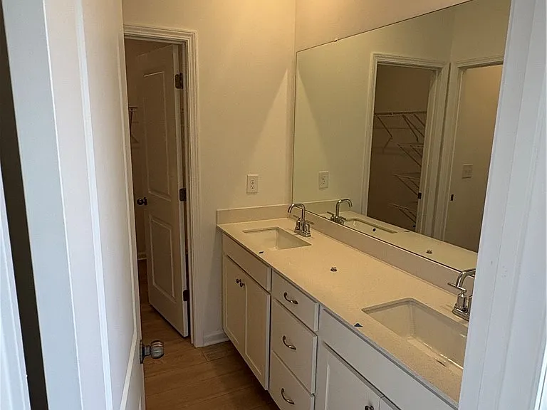 201 McCormick Pl — Photo 9