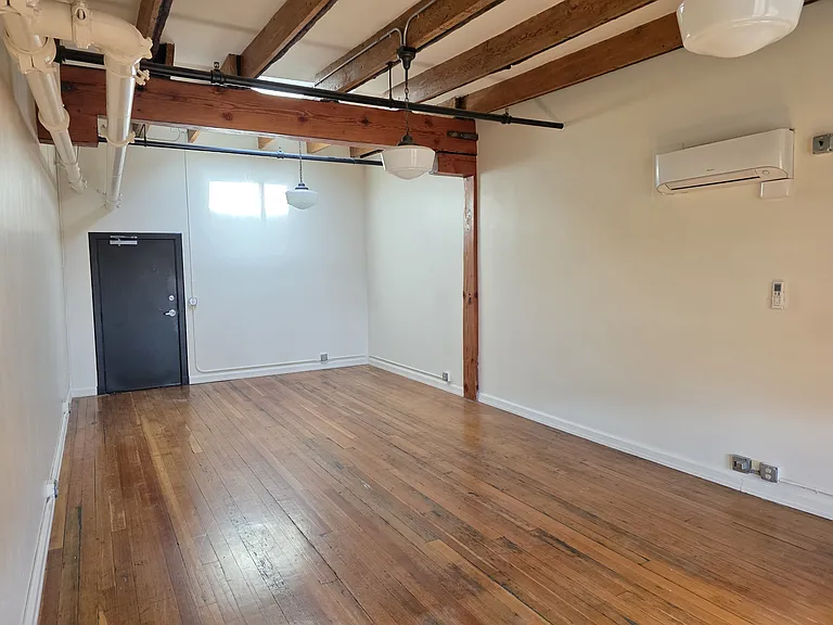 1306 NW Hoyt St #405 — Photo 7
