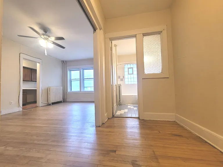 719 Knapp — Photo 2