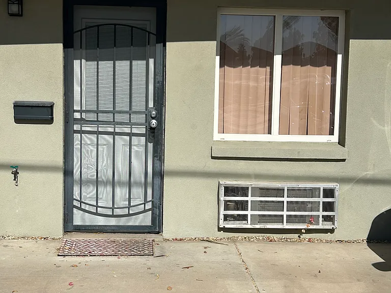 237 E Minton Dr — Photo 2
