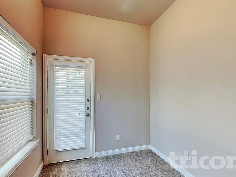 4406 Logan Cir — Photo 13