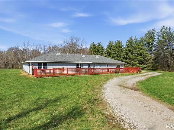 5th image of 4157 Wetzler Rd