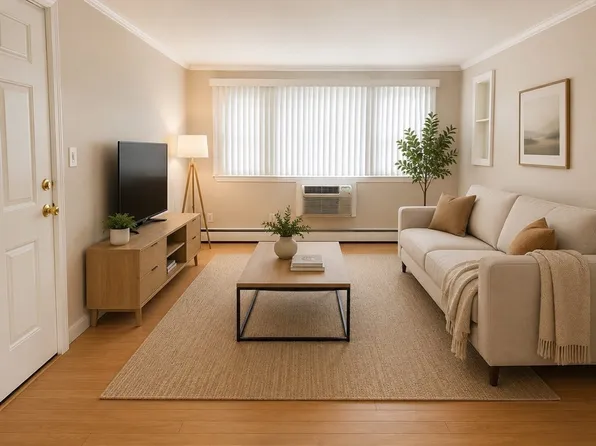 11 Auna Dr APT 6, Brockton, MA 02301