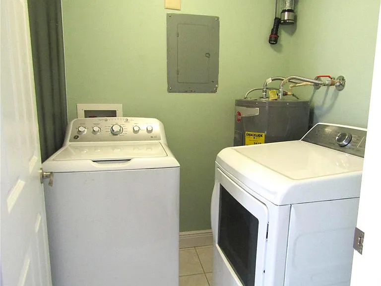 2405 Crispin Ct #E-1 — Photo 15