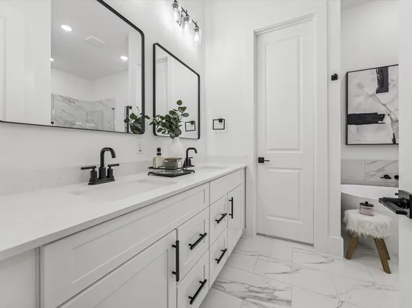 5606 Azores, Houston, TX 77091