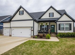 810 Charing Cross, Cave Springs, AR 72718