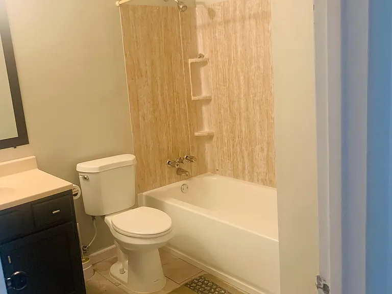 447 Palace Ave — Photo 9