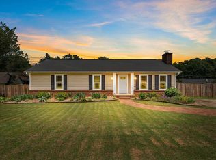 2624 N Lee Cir, Greer, SC 29651
