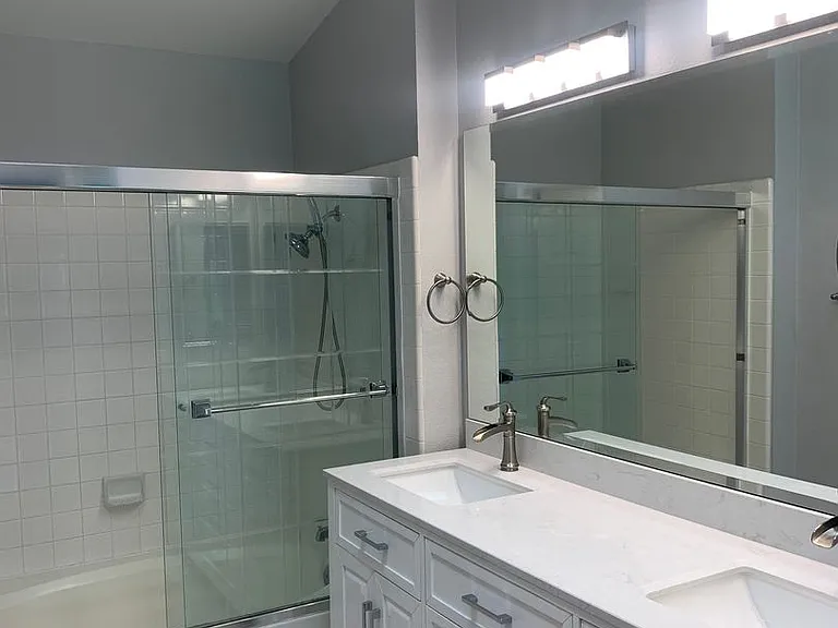 4 Pinzon — Photo 12