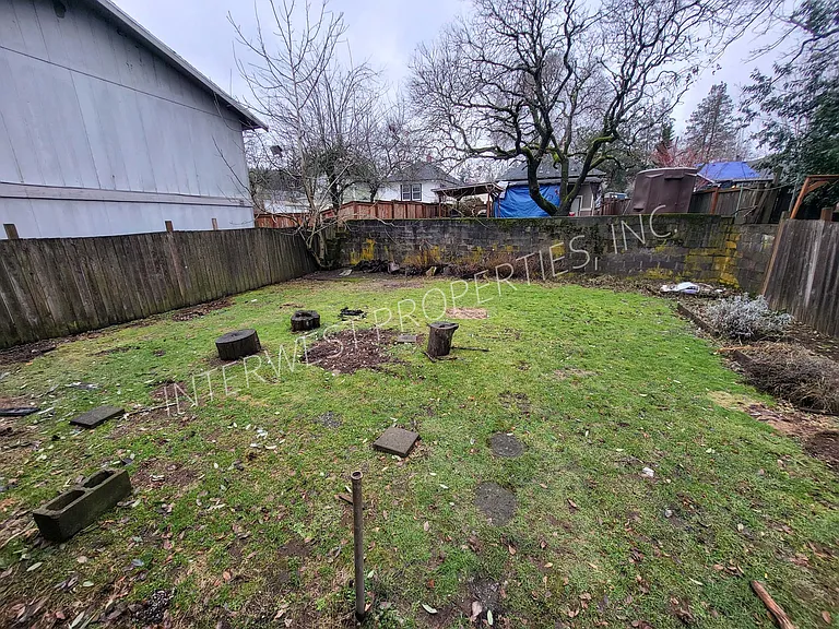 329 SE 79th Ave — Photo 31