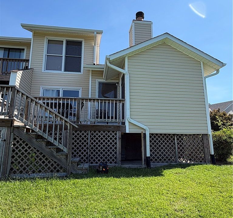2nd image of 498 Lands End Rd