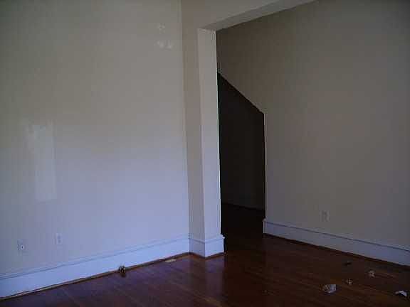 3rd image of 2406A E Marshall St
