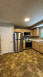 5200 N Manchester Ave — Photo 4