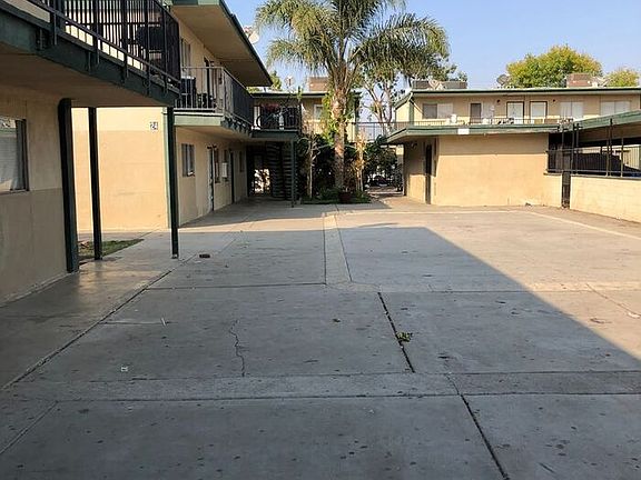 2nd image of 938 Illinois Ave #16