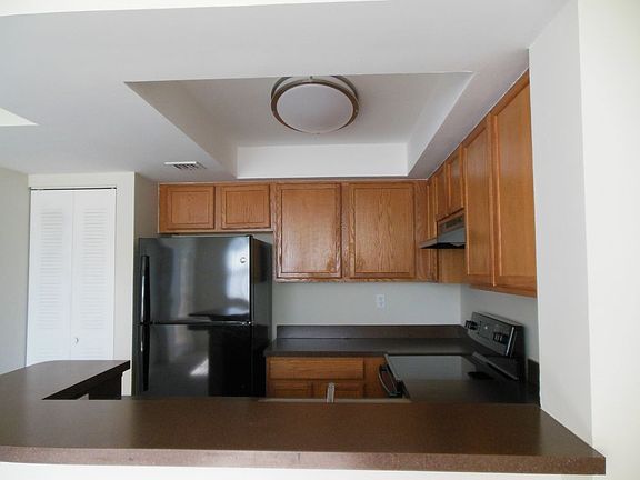 2nd image of 700 Executive Center Dr APT 28