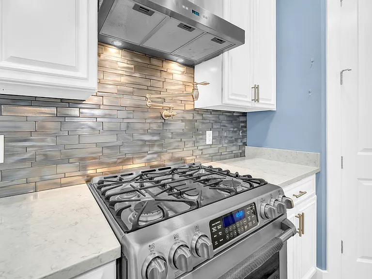 364 Carson Oaks Ln — Photo 12