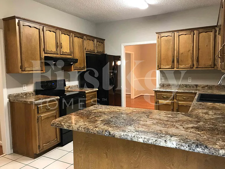 1622 Keeneland Dr — Photo 6