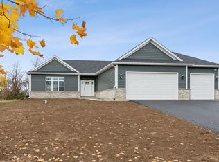 2612 Sanctuary Ln, Spring Grove, IL 60081