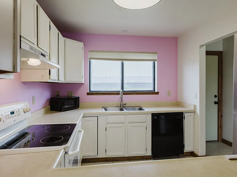 284 Talisman Dr #18 — Photo 9