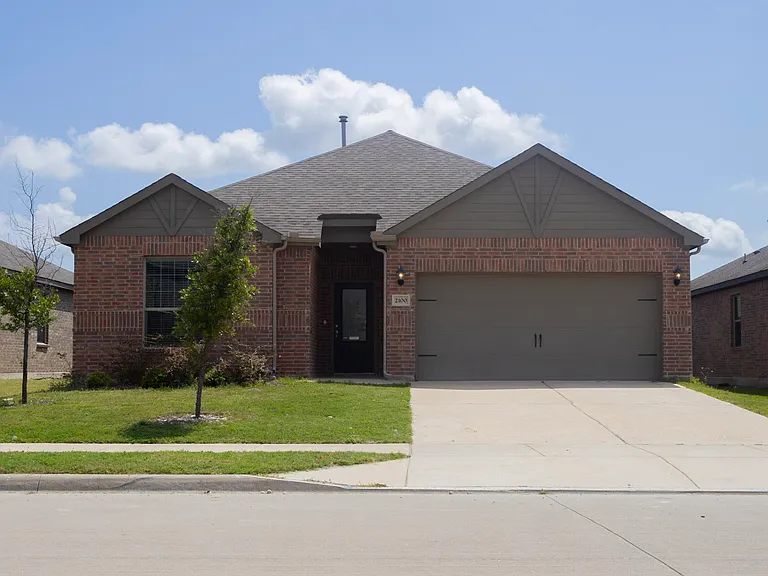 2100 Penaflor Dr — Photo 1