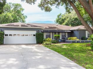 11016 Saginaw Dr, Temple Terrace, FL 33617