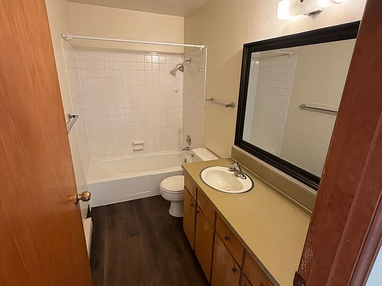 Michelbook Apartments — Photo 39
