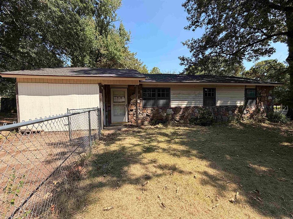 1st image of 2522 Ward Dr