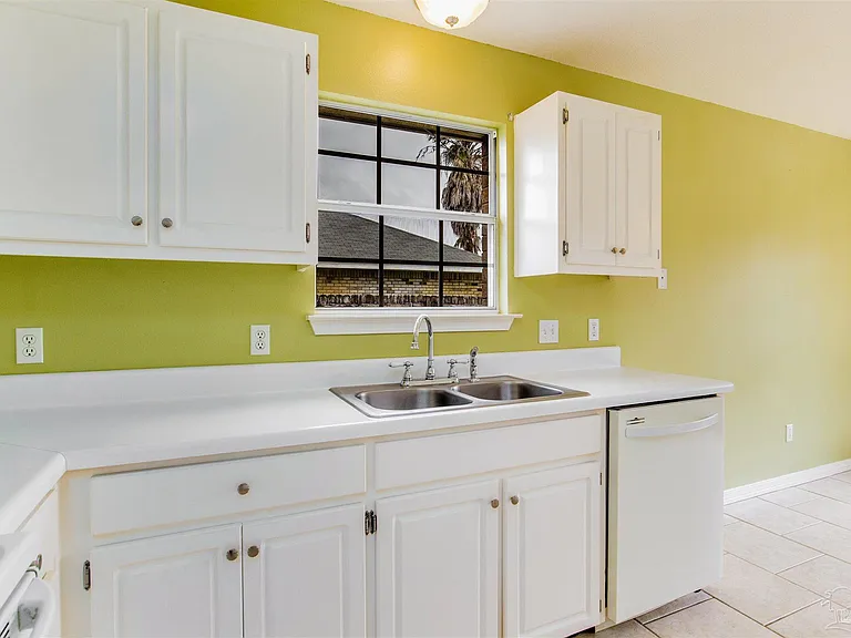 1545 Kitty Hawk Dr — Photo 15