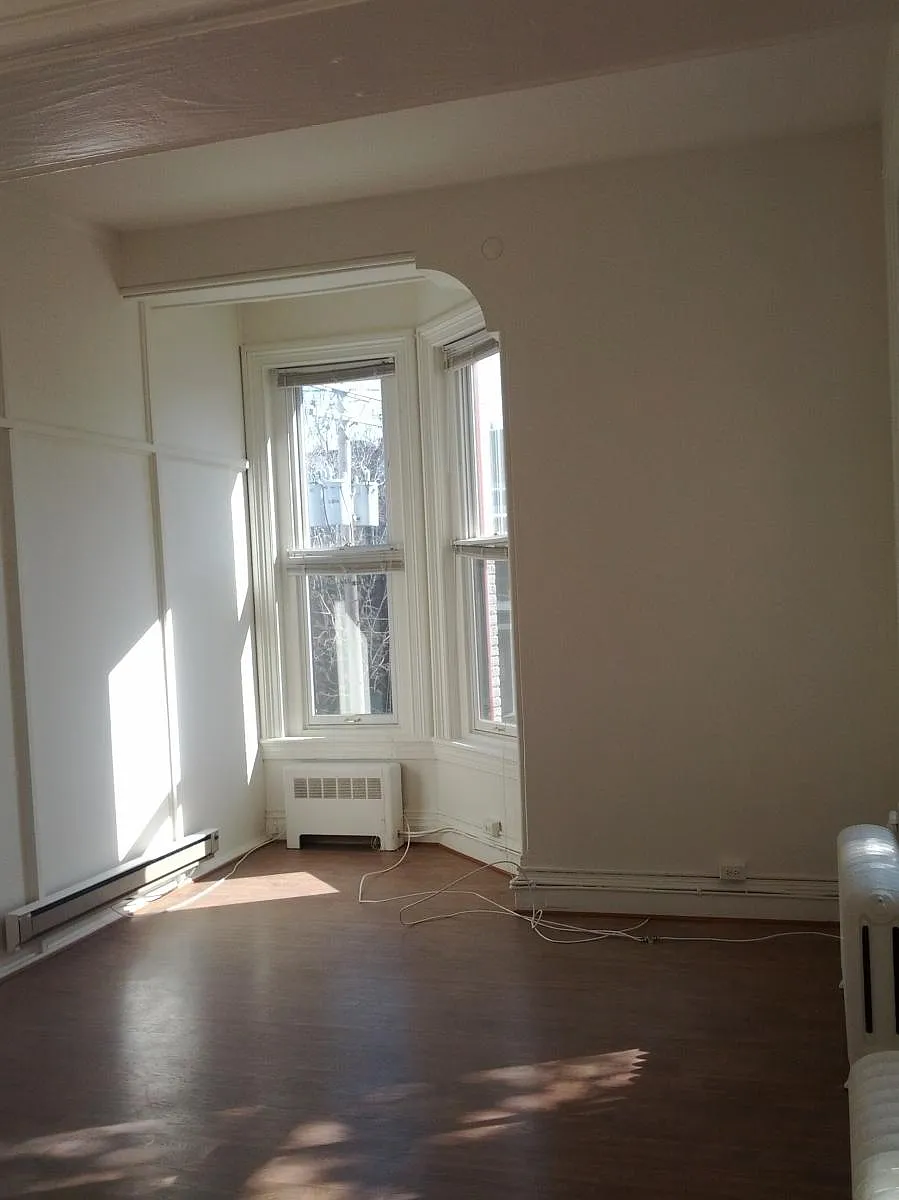 Building Photo - 1203 Saint Paul St #8