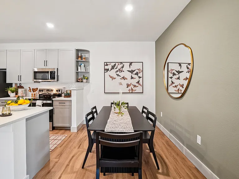 Arden Pines Luxury Apartments — Photo 38
