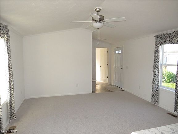 2nd image of 1651 Caddy Ln