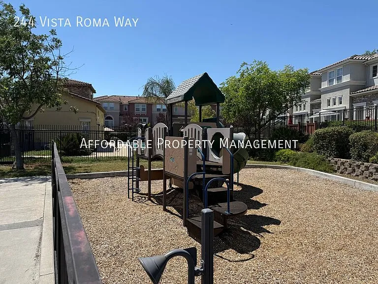244 Vista Roma Way — Photo 31