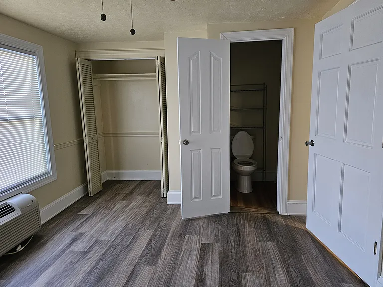 302 Alder St #D — Photo 7