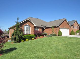 187 Lake Forest Dr, Somerset, KY
