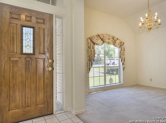 5th image of 18111 Summer Knoll Dr